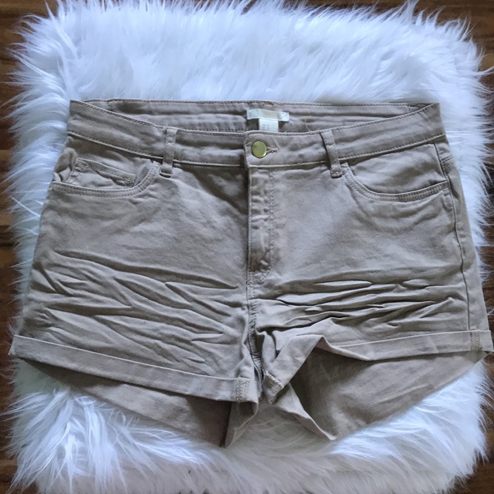 H&M Beige Shorts